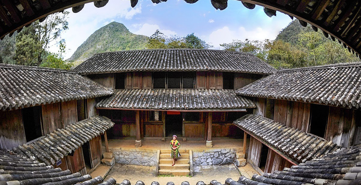 Sunday Bac Ha Market Tour